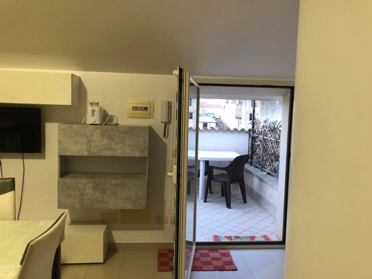 Apartamento Mansarda Mentana Due Vittoria Exterior foto