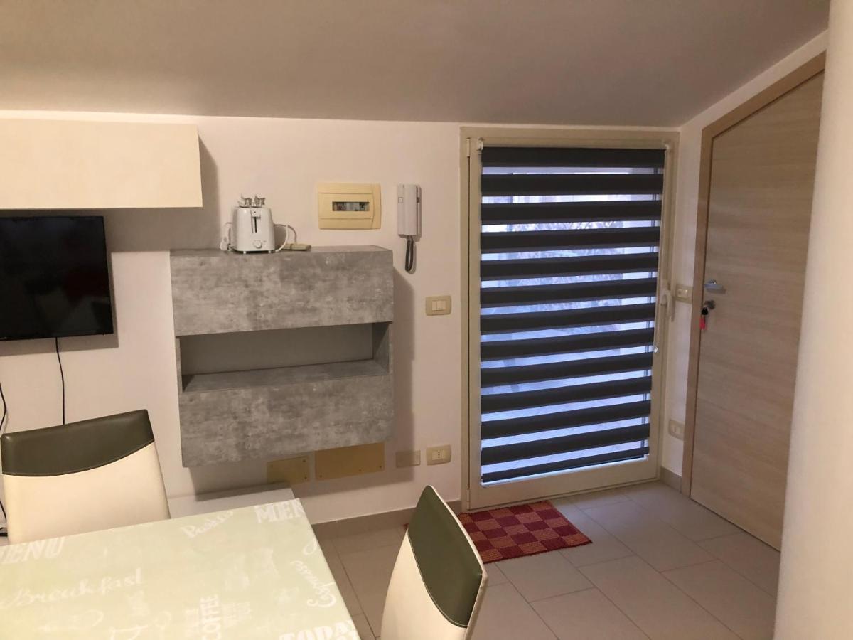 Apartamento Mansarda Mentana Due Vittoria Exterior foto